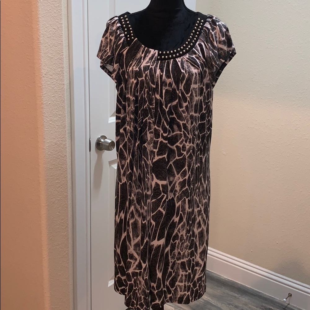 Dress - Picture 1 of 6